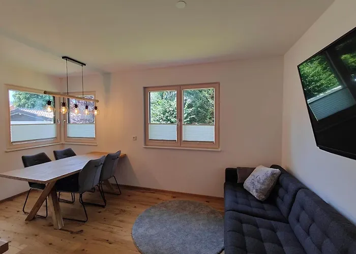 Apartment Auf Der Schladminger Sonnenseite - Smart, Zentral & Ruhig Schladming